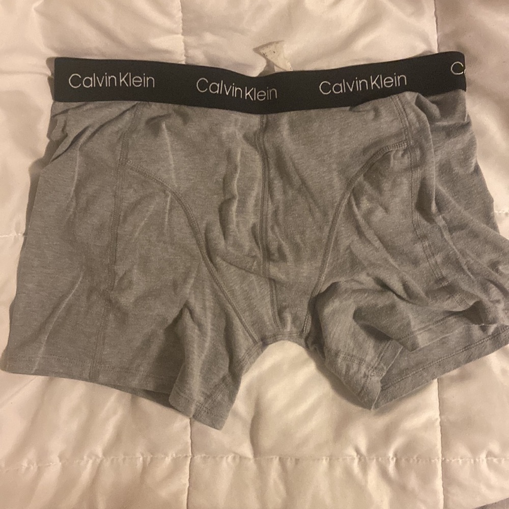 Calvin Klein Bundle - Picture 2 of 2